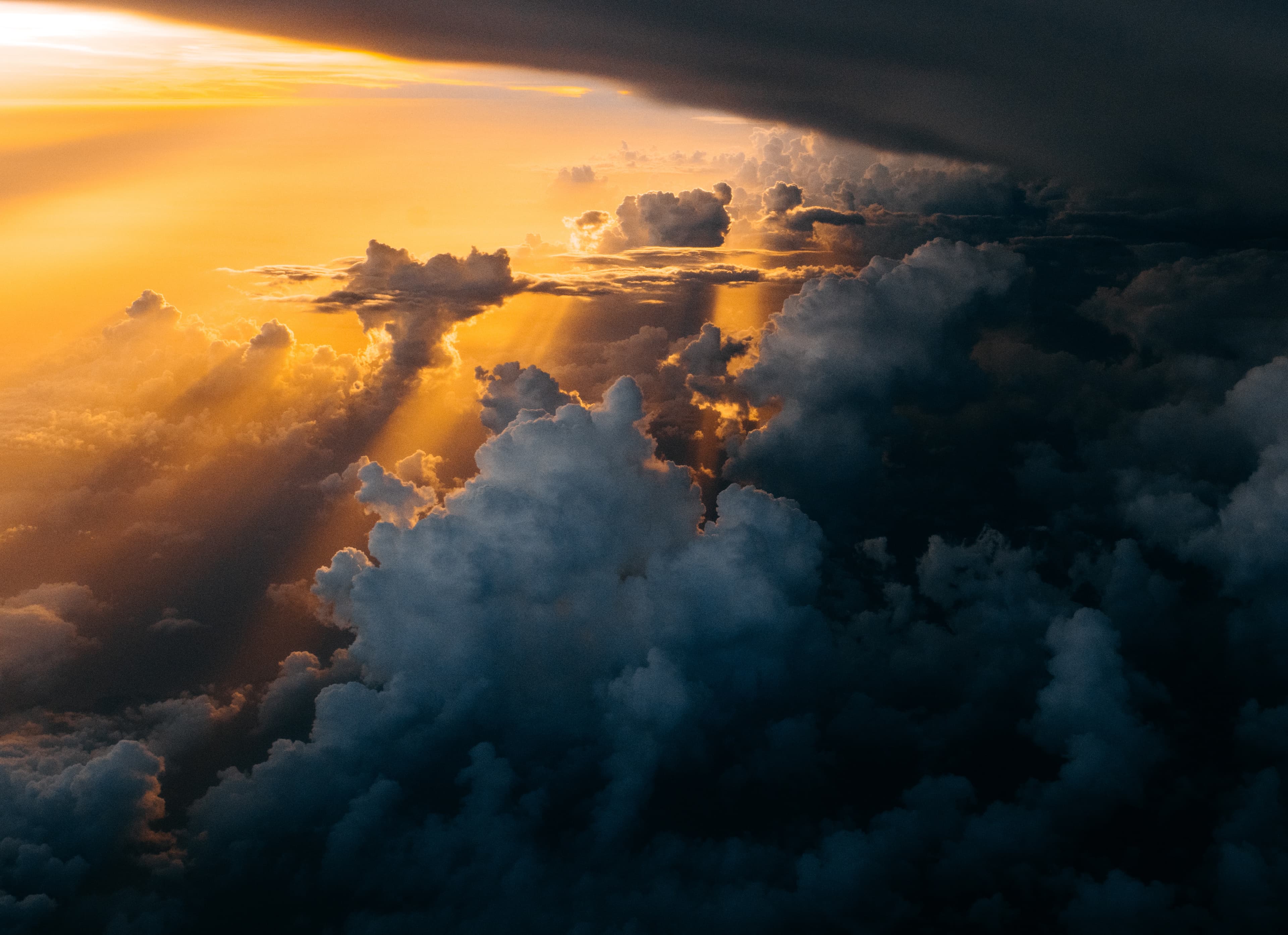 Sunset in the clouds (Tom Barrett | unsplash.com) Sunset in the clouds (Tom Barrett | unsplash.com)